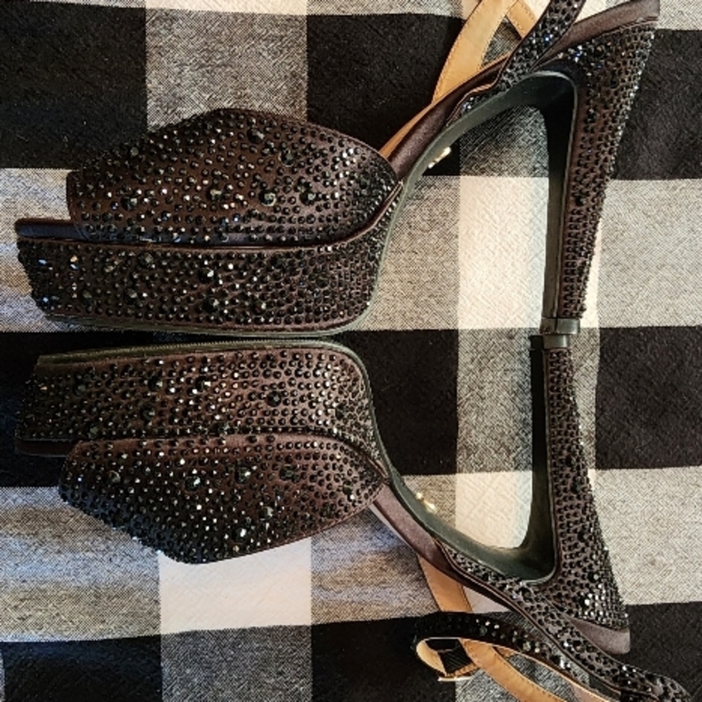 Elegant Black Studded Women's Shoes